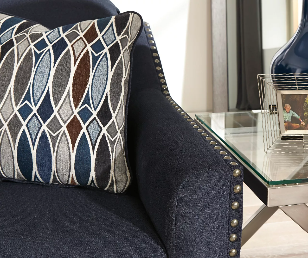 Creeal Heights Midnight Blue Sofa - Image 4